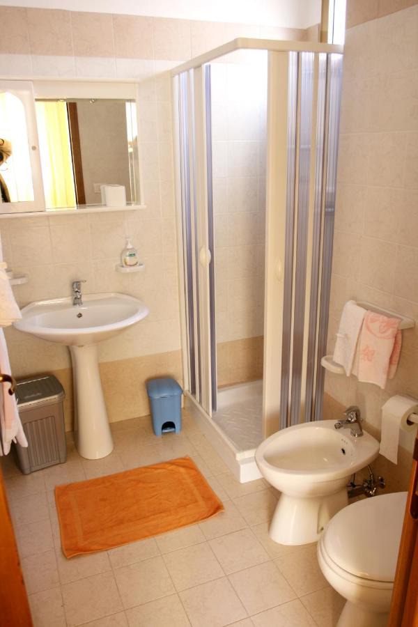 Salento Al Mare Bed & Breakfast Тавиано Стая снимка